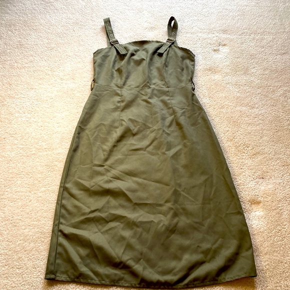 Green khaki summer/spring dress - Picture 1 of 3